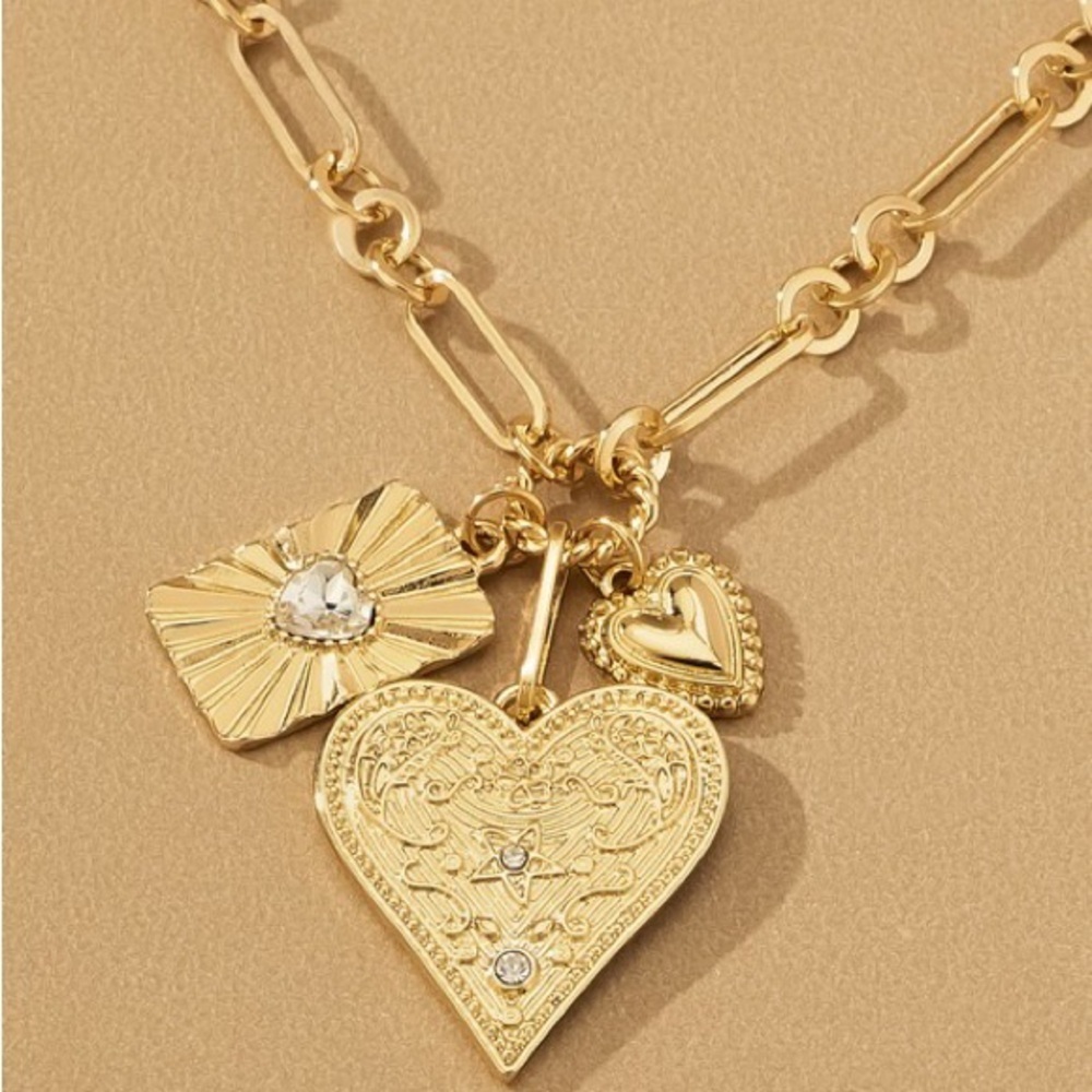 Charm Cluster Heart  Necklace (7212)